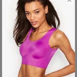 The Naked by Victoria’s Secret Scoop Bra XS NWT